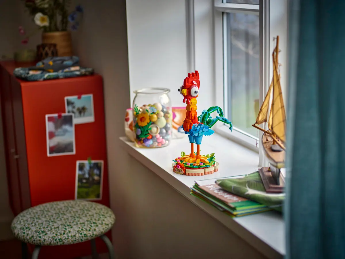LEGO Disney 43272 Heihei Display Figure