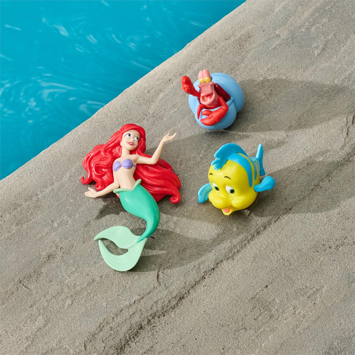 Swimways Disney Princess Ariel Dive Characters