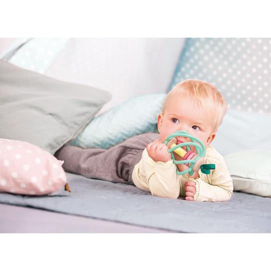 Hape E8500 Apple Grab Toy