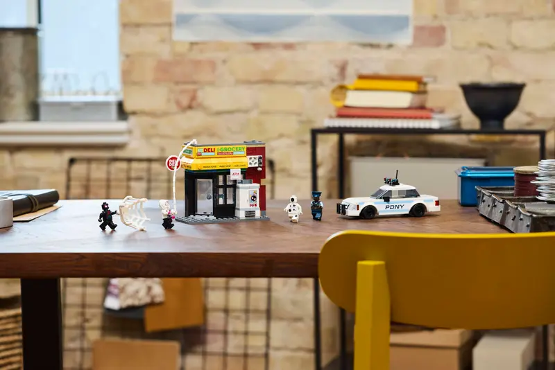 LEGO Super Hero 76311 Spider-Verse: Miles Morales vs. the Spot