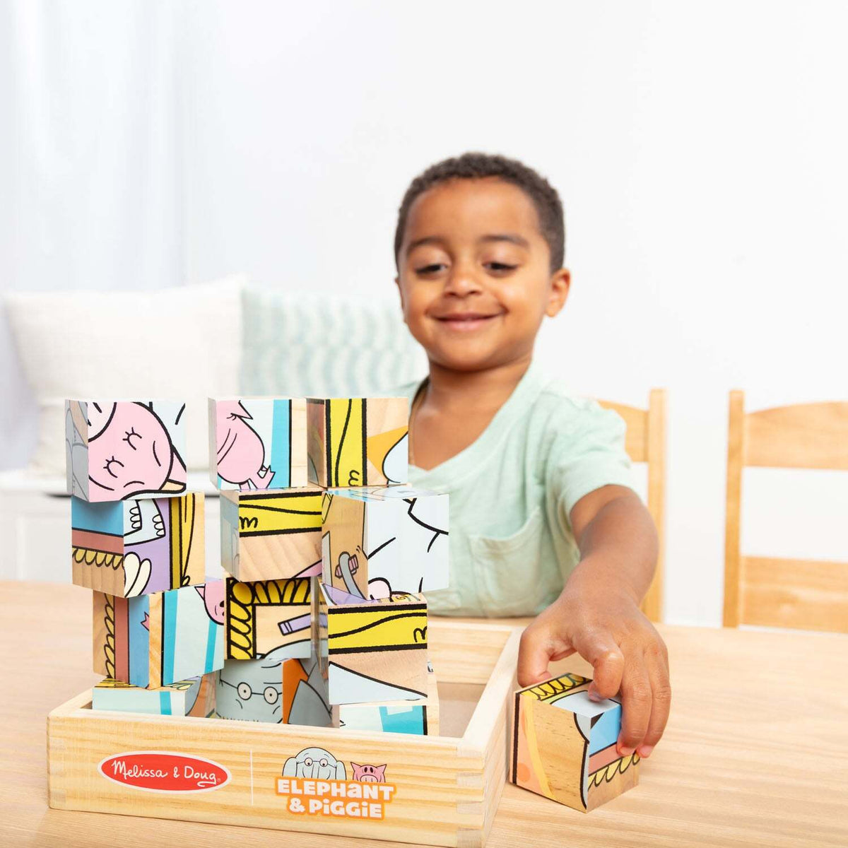 Mo Willems' Elephant & Piggie Wooden Cube Puzzle