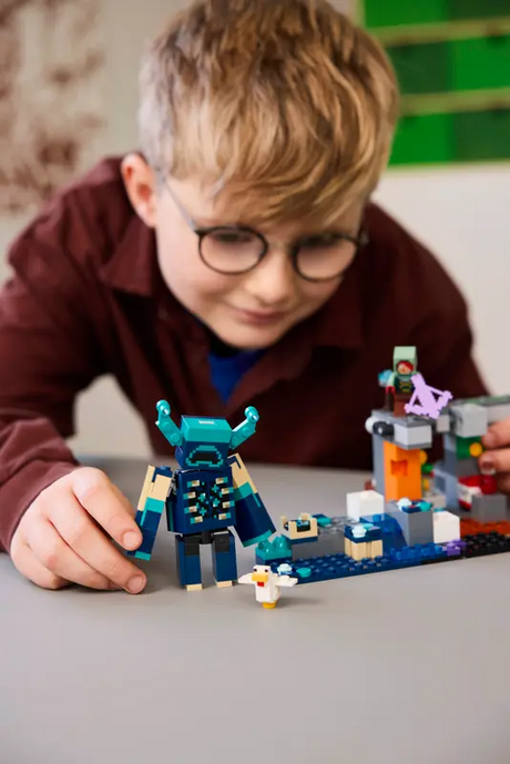 LEGO Minecraft 21274 The Warden Encounter