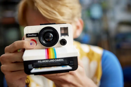 LEGO Icons 21345 Polaroid OneStep SX-70 Camera