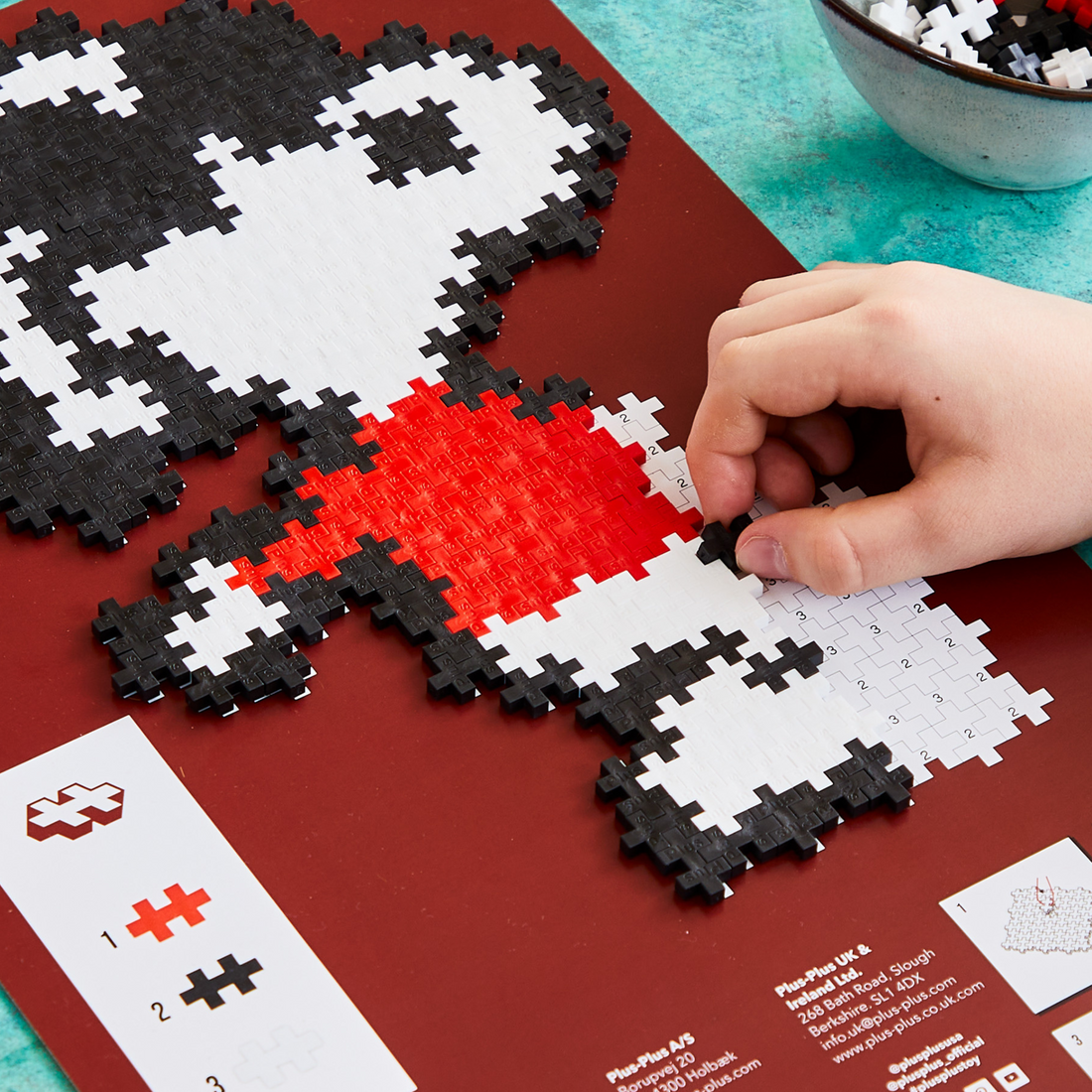 Plus-Plus Peanuts Puzzle By Number Tubes Joe Cool