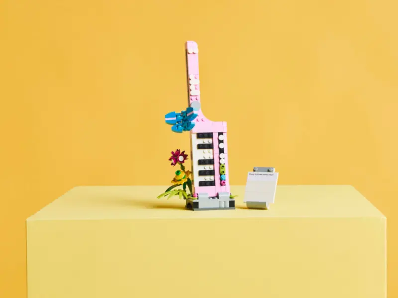 LEGO Creator 31169 Typewriter with Flowers
