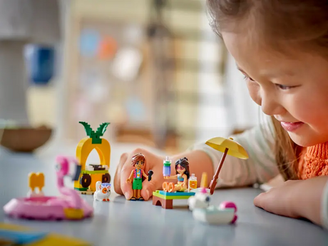 LEGO Friends 42658 Unicorn & Flamingo Pool Party