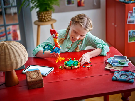 LEGO Disney 43272 Heihei Display Figure