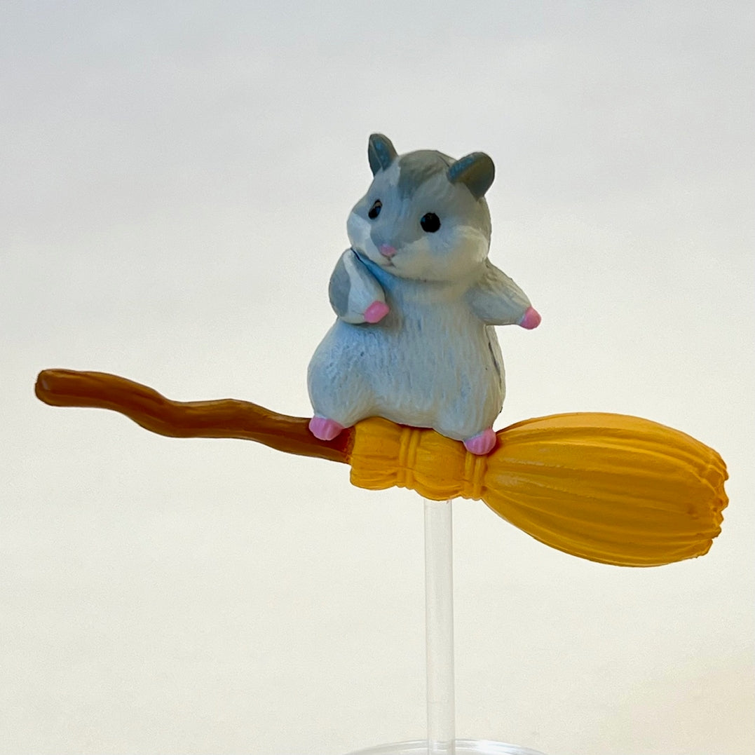BC Mini Broomstick Animals Blind Box
