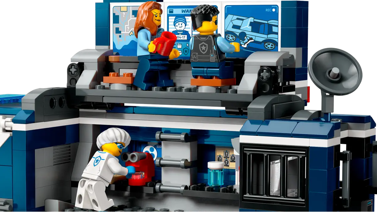 LEGO City 60418 Police Mobile Crime Lab Truck