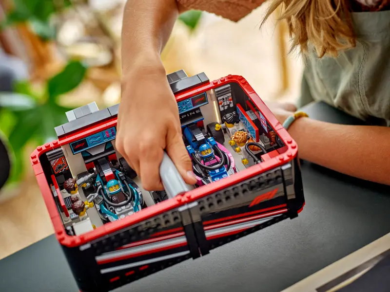 LEGO City 60444 F1 Garage & Mercedes-AMG & Alpine Cars