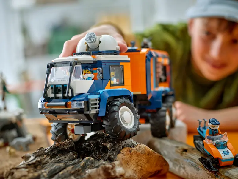 LEGO City 60471 Arctic Explorer Science Lab Truck