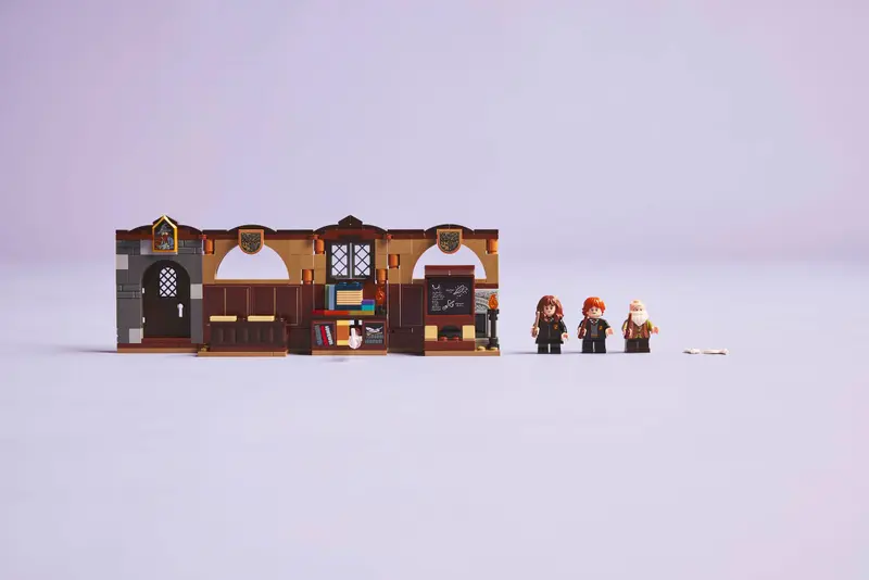 LEGO Harry Potter 76442 Hogwarts Castle: Charms Class