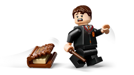 LEGO Harry Potter 76449 Chomping Monster Book of Monsters