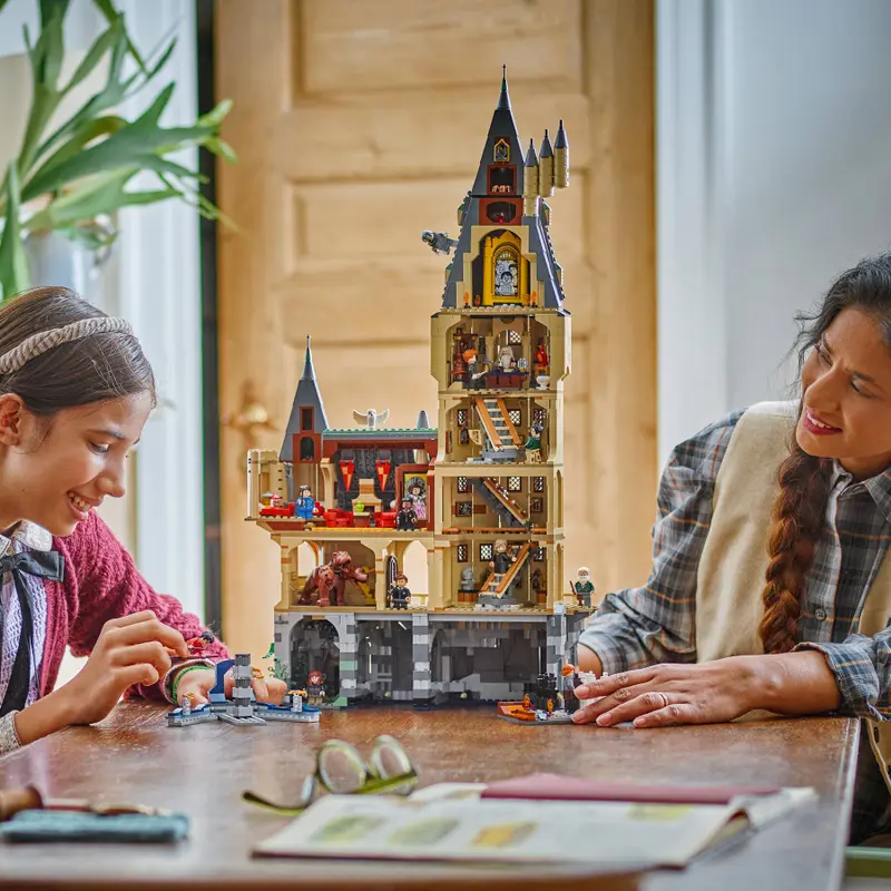 LEGO Harry Potter 76454 Hogwarts Castle: The Main Tower