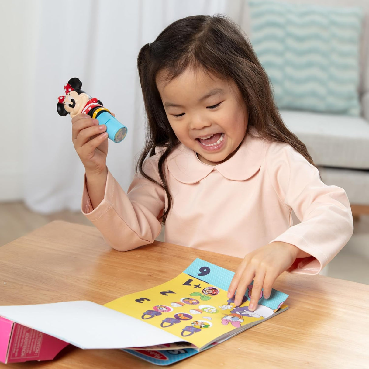 Sticker WOW! Activity Pad & Sticker Stamper - Minnie