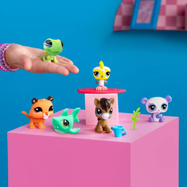 Littlest Pet Shop Pet Surprise Blind Box Asst