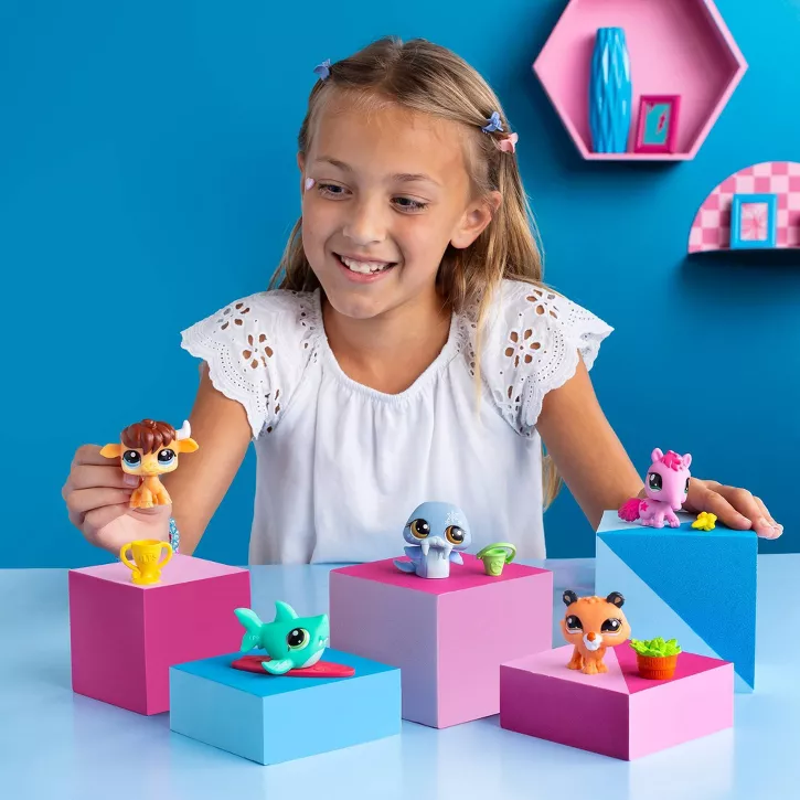 Littlest Pet Shop Pet Surprise Blind Box Asst