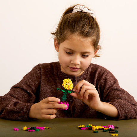 Plus-Plus Sociable Sunflower