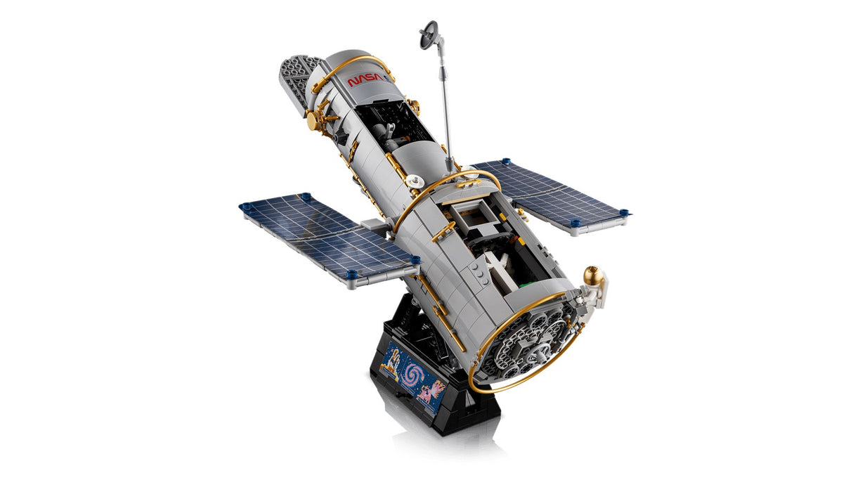 LEGO Icons 11382 Hubble Space Telescope