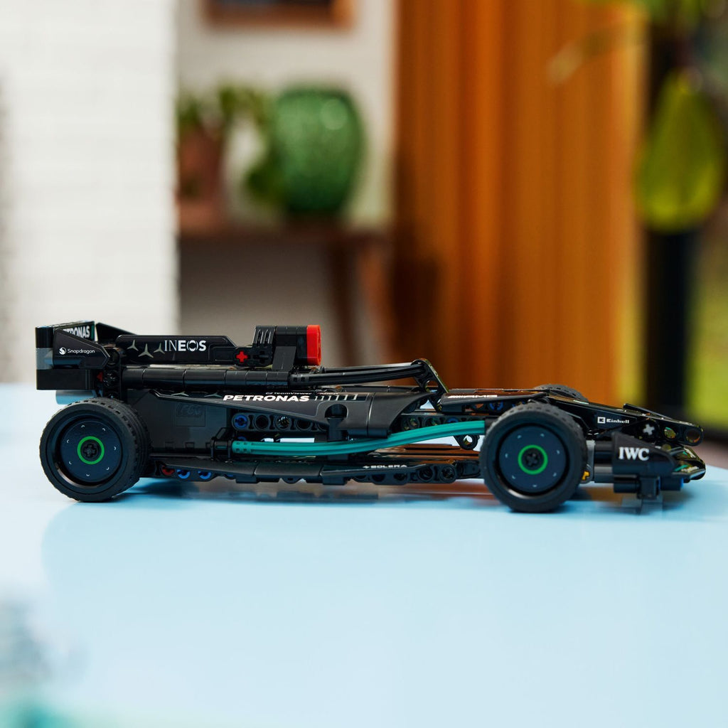 LEGO® Technic: Mercedes-AMG F1 W14 E Performance Pull-Back