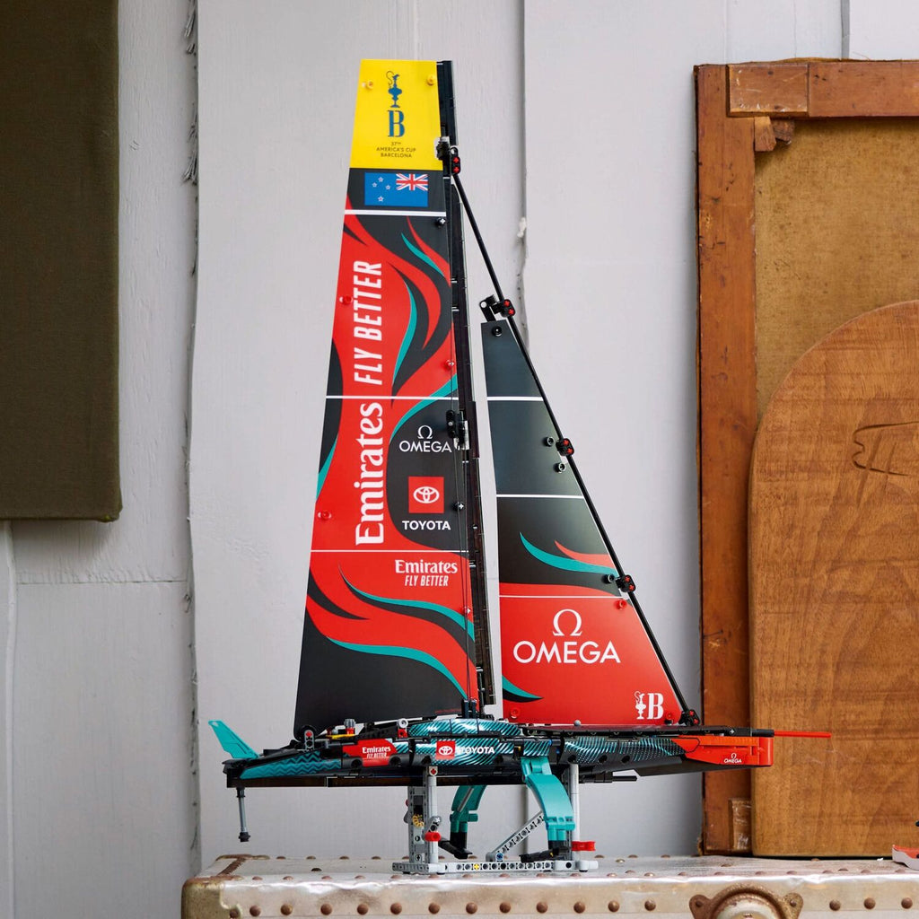 LEGO Technic: Emirates Team New Zealand AC75 Yacht