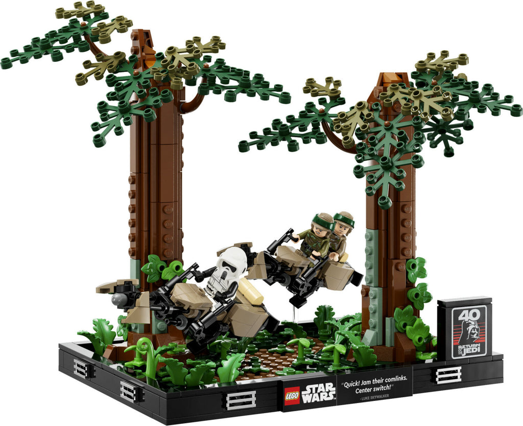 LEGO® Star Wars™: Endor™ Speeder Chase Diorama