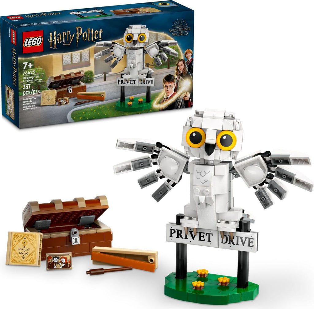 LEGO® Harry Potter™: Hedwig™ at 4 Privet Drive