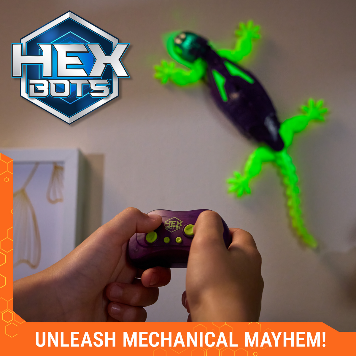 Hex Bots Wall Crawler Glow in the Dark Gecko