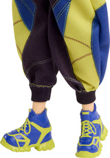 Mattel KPop Demon Hunters HUNTR/X Zoey Fashion Doll in Removable Look with Themed Movie Accessories