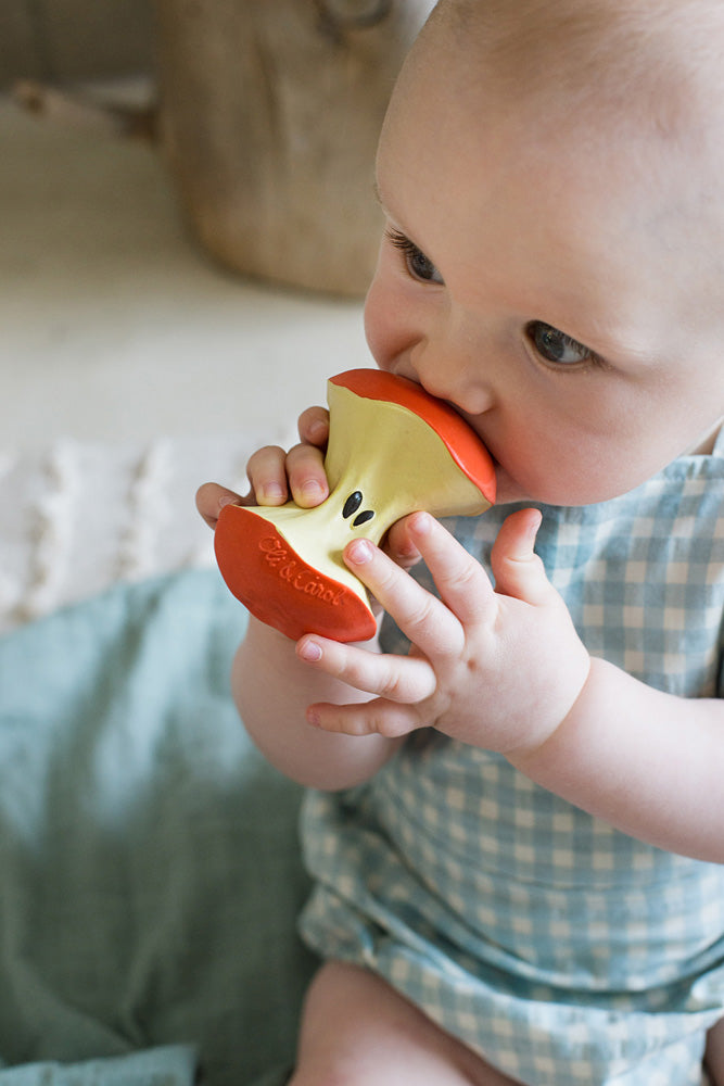 Oli & Carol Pepa the Apple Teether