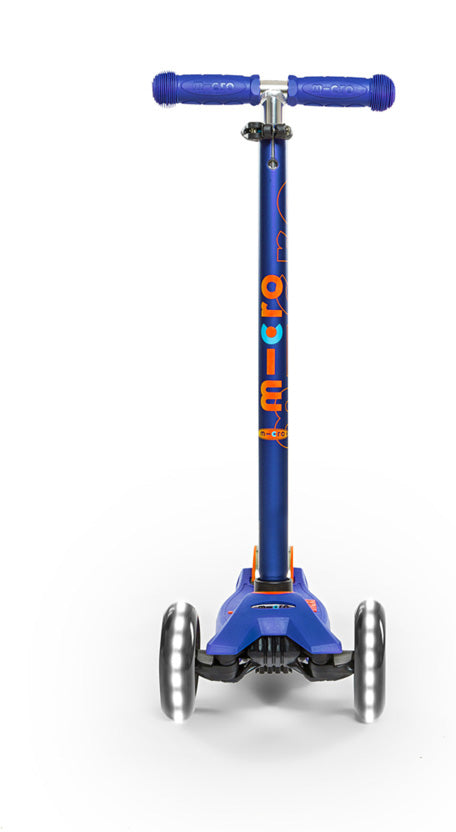 Maxi Deluxe LED Blue/White Scooter