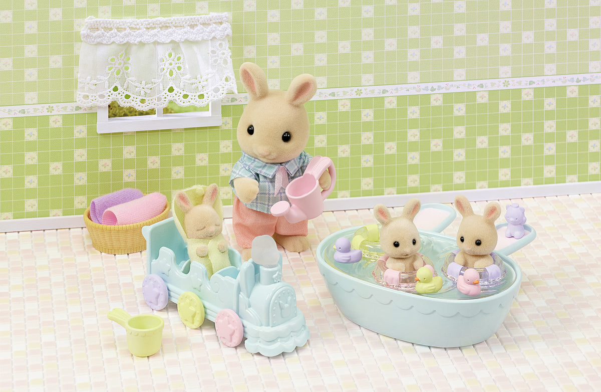 Calico Critters Triplets Baby Bathtime Set – Turner Toys