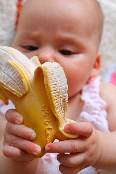 Oli & Carol Ana Banana Teether
