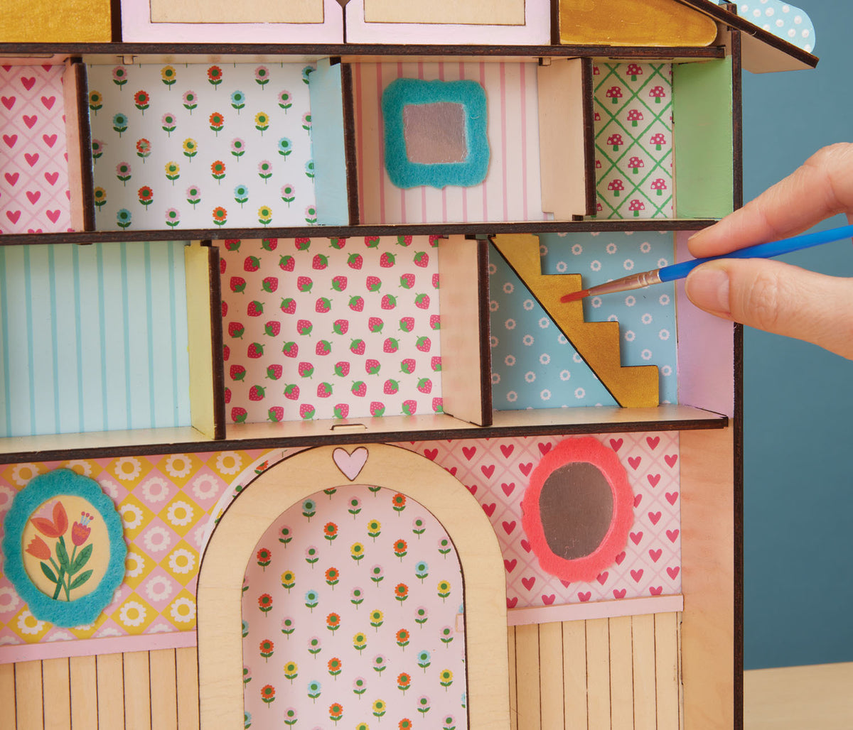 DIY Curio Cottage