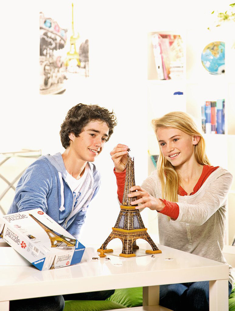 Eiffel Tower (216 pc Puzzle) 