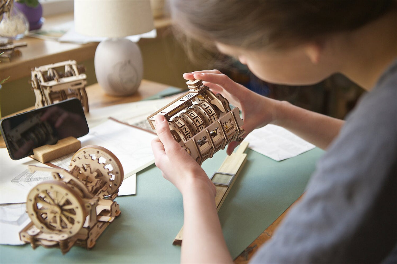Ugears Stem Lab Counter